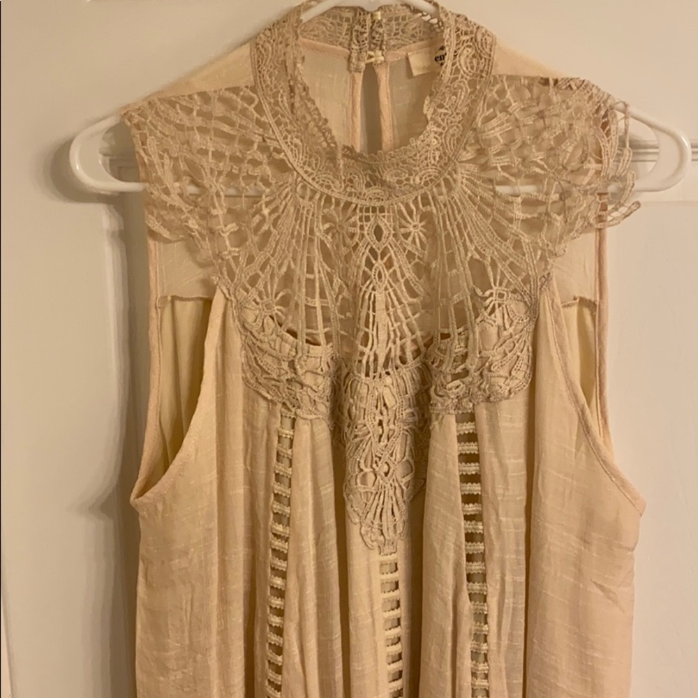 Entro: Dress